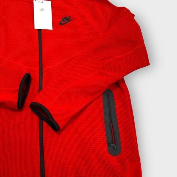 Nike Sportswear Tech Fleece Kids Winterized Full-Zip Red Black Hoodie size XL - Picture 4 of 12